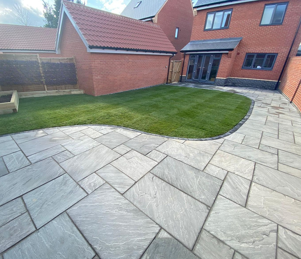 Kandla Grey Riven Patio Kit