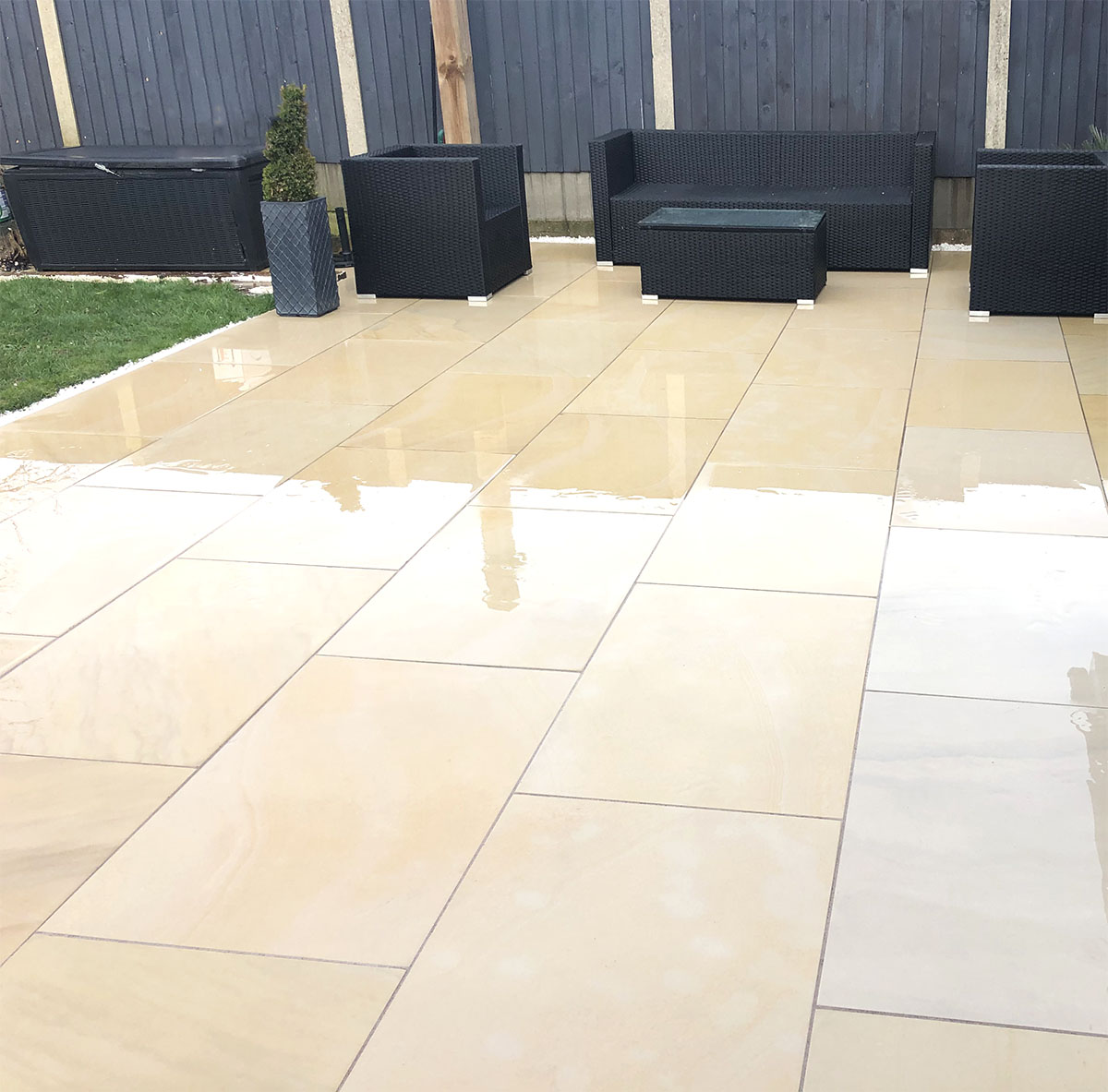 Sawn Mint Sandstone Paving