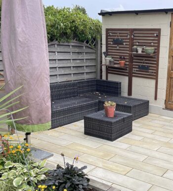 sawn mint sandstone paving